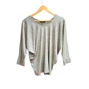 Kim & Cami Metallic Silver Batwing Style Top, Knit Fabric, Size Large